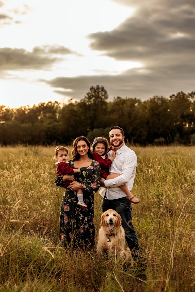 7 Items to Bring to Your Family Photoshoot with Kids